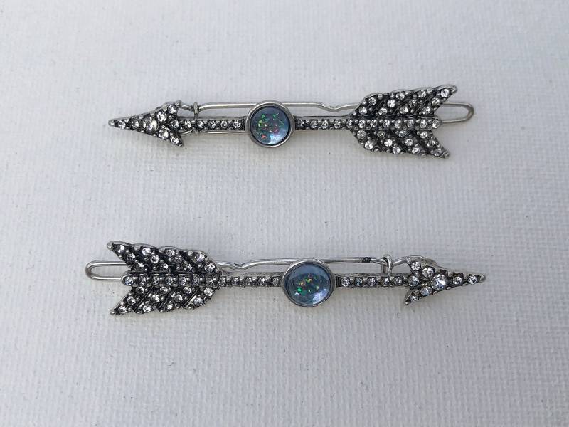 Pfeil Cupid Silber Strass Kristall Trending Haarspange Bobby Pin Paar 2Er Set von Artikmod