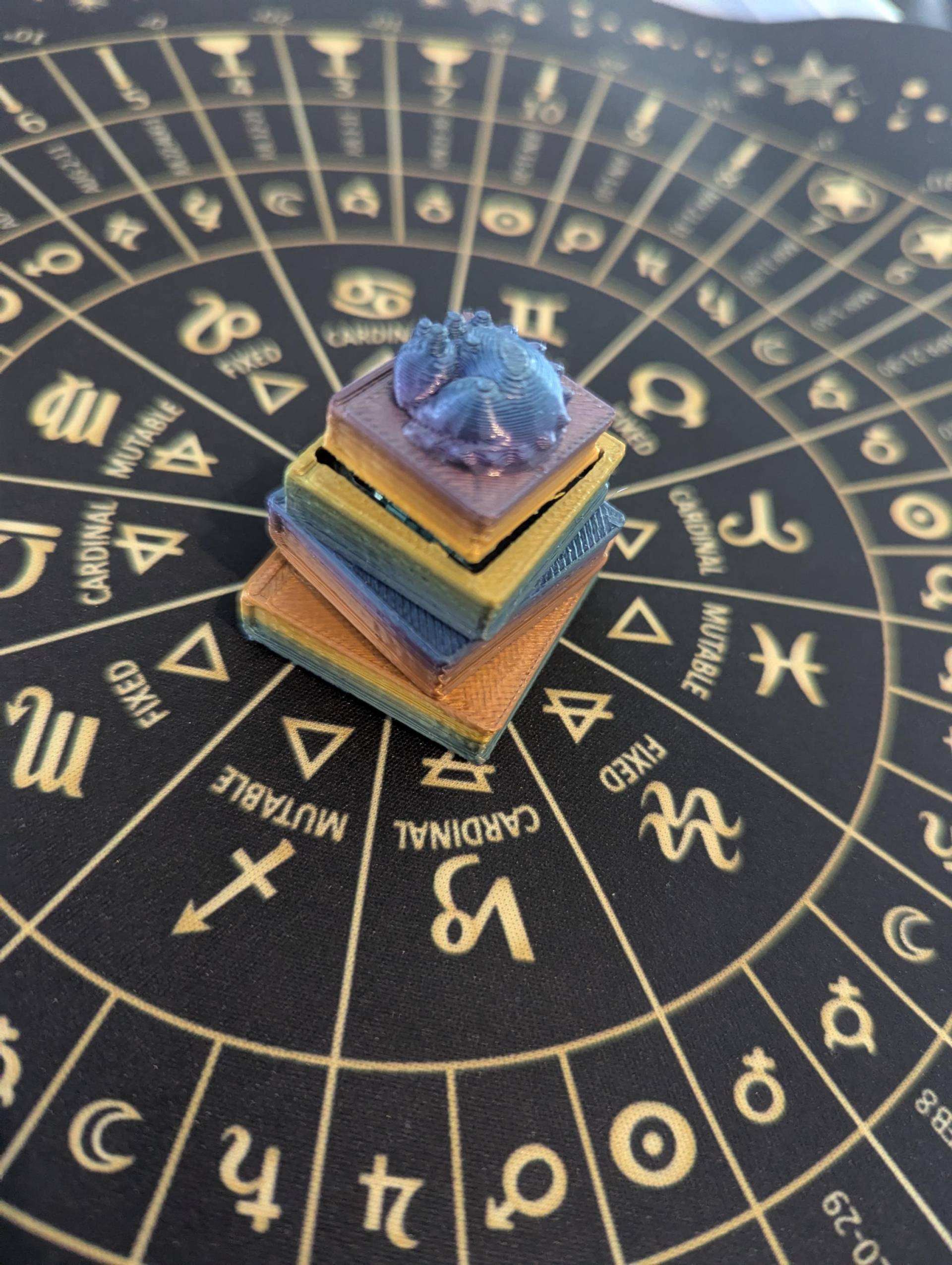 Bunter Buchstapel-Fidget Clicker | 3D Gedruckte Fidget Dnd von ArtioneryMischu