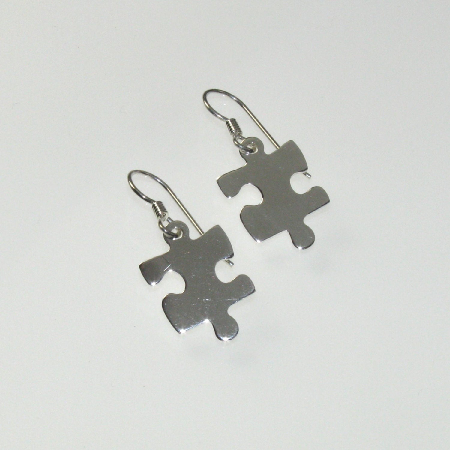 Ohrringe Sterling Silber Einzelne Puzzle Stück Für Autismus Ohrringe Sterling Silber Einzelne Puzzle Stück Für Autismus von ArtisanForAutism