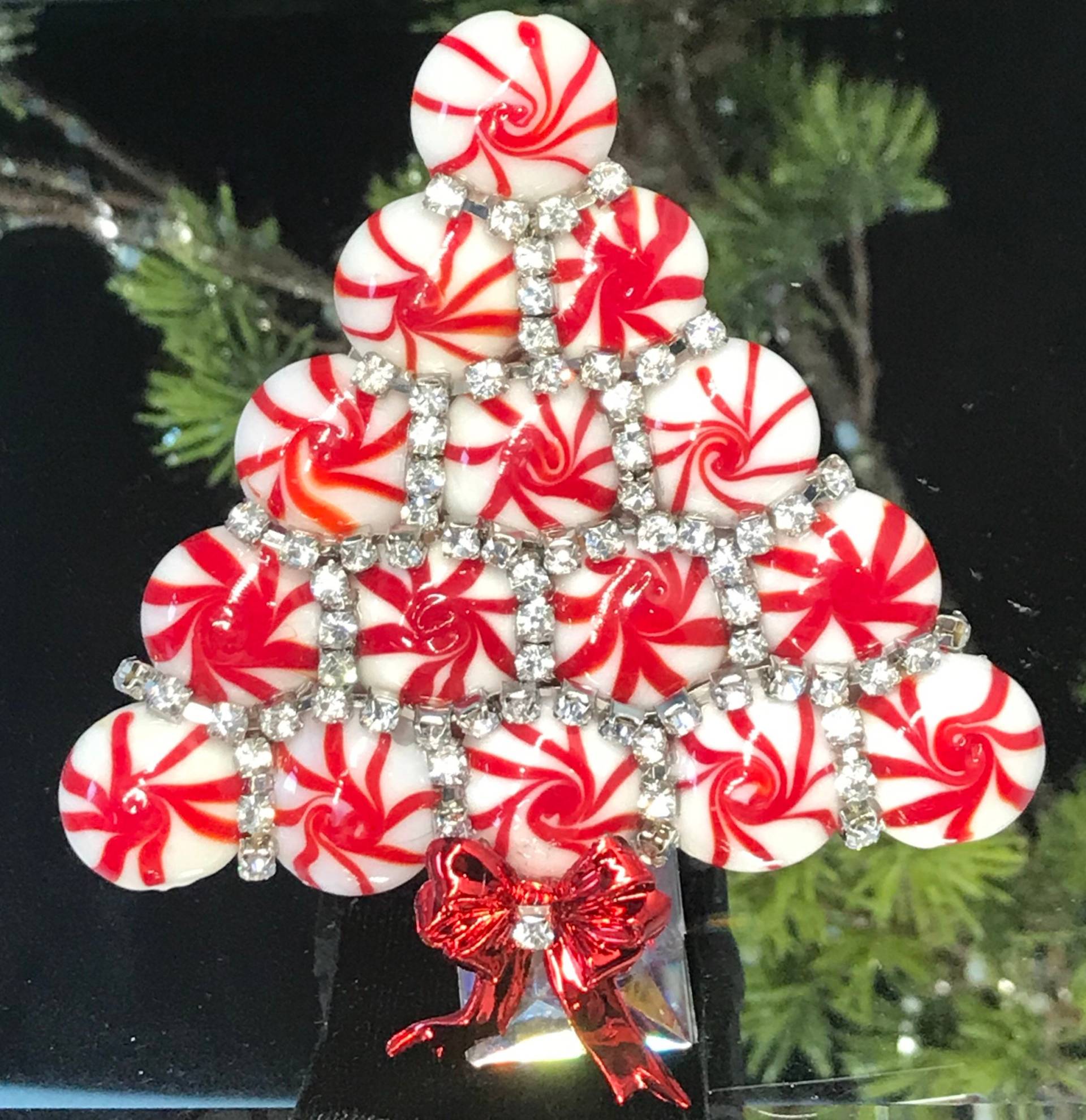 Glas Peppermint Candy & Vintage Strass Weihnachtsbaum Pin Laheir Glas Peppermint Candy & Vintage Strass Weihnachtsbaum Pin Laheir von ArtisanJewelryLaHeir