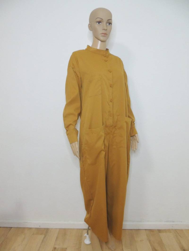 Lässiger Overall Mit Langarm Und Vordertaschen, Sommeroverall in Retro Look, Freizeitmode, Relaxmode von ArtisanWithPassion