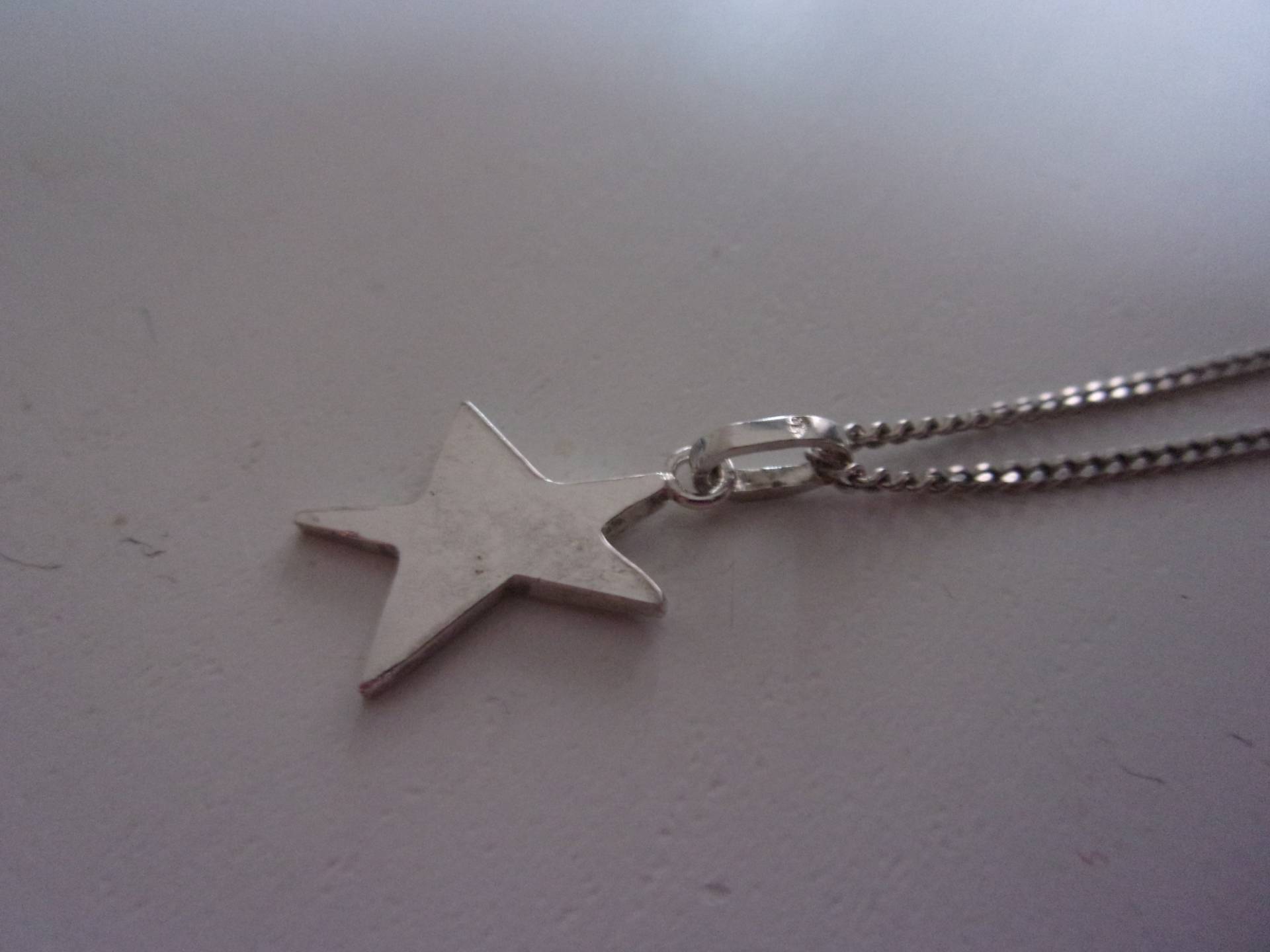 sternanhänger Auf Silberner Kette sternanhänger Auf Silberner Kette von ArtisanatPrecieux