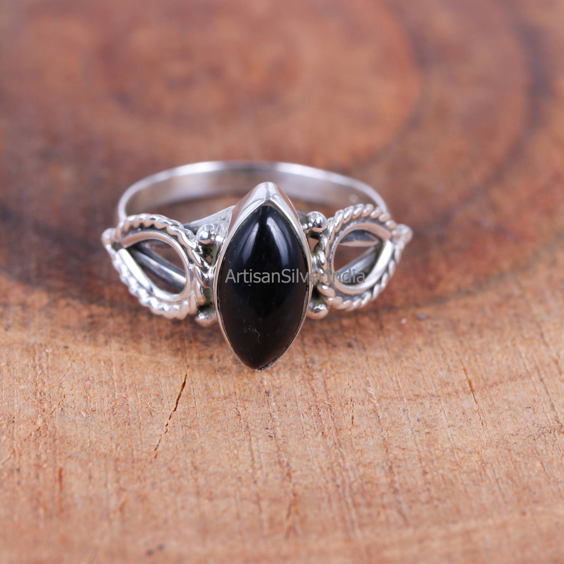 Natürlicher Schwarzer Onyx Ring, Handgemachter 925 Silber Edelstein Frauen Schwarzer Schmuck, Geschenk Für Sie, Zierlicher Schmuck von ArtisansilverIndia