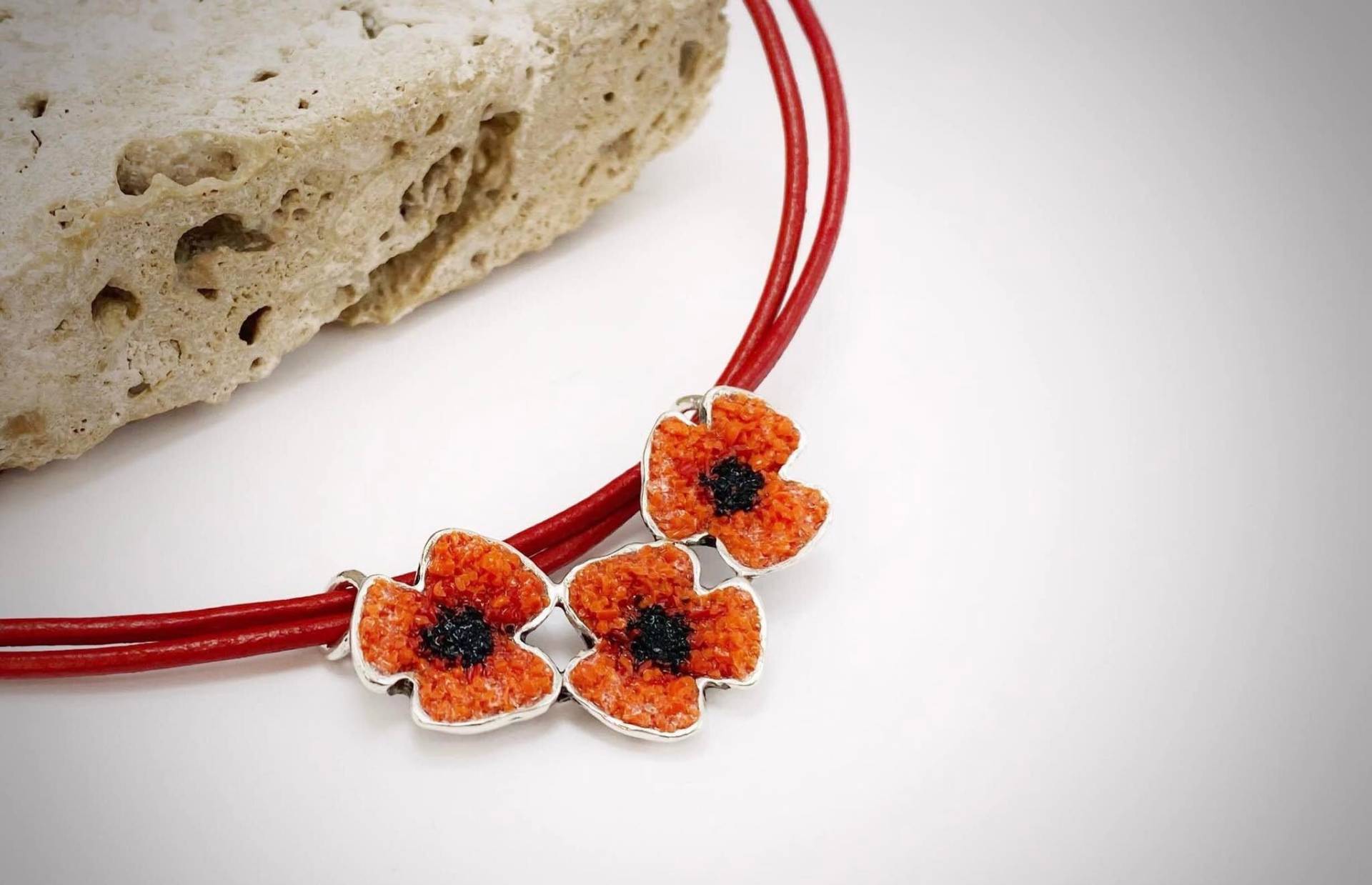 Korallen Blumen Halskette, Silber Mohn Mosaik Anhänger, Türkis Leder Floral Art Deco Geschenk Für Mutter von ArtissimoArtGallery
