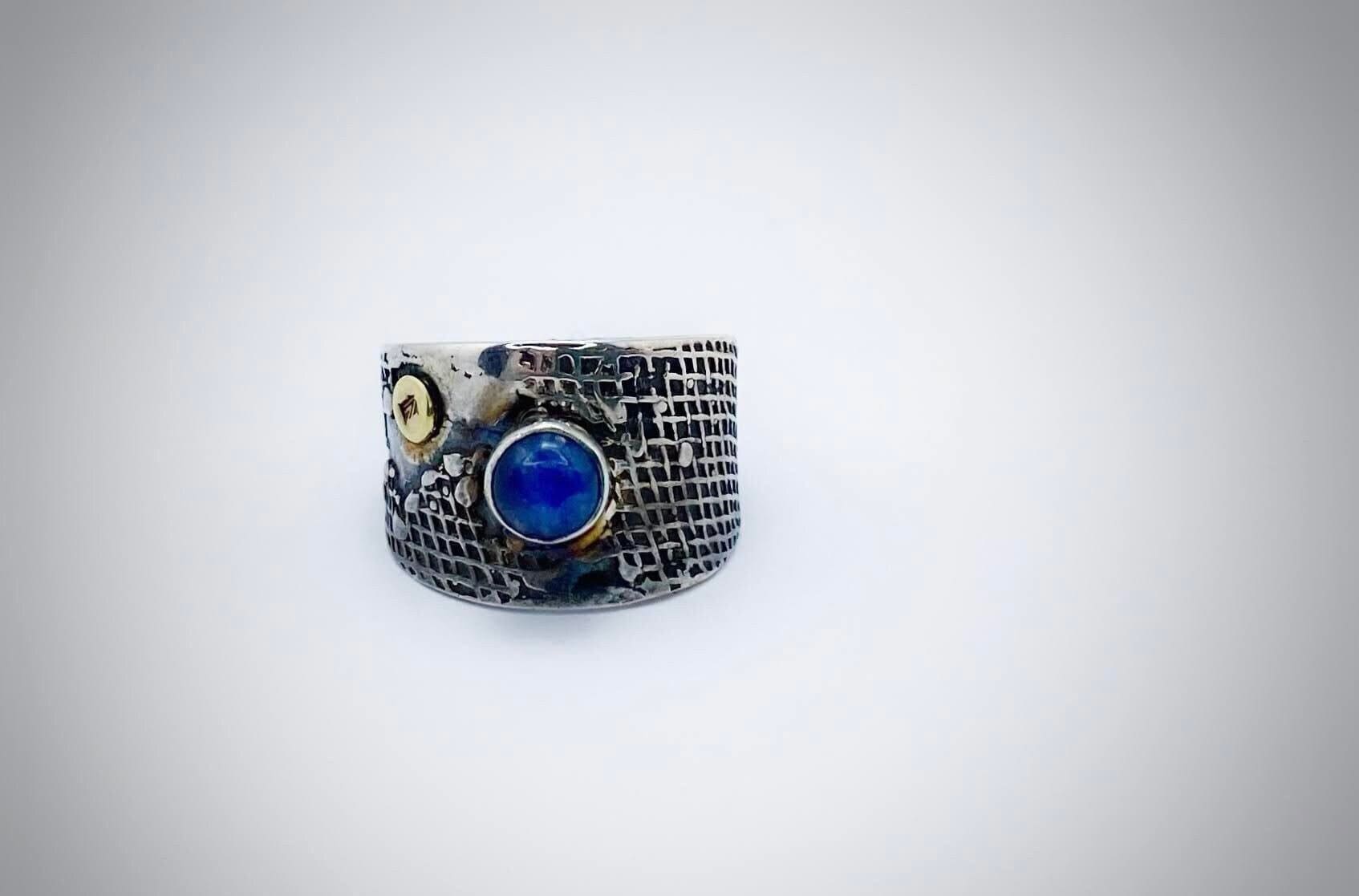Oxidierter Silberring, Lapis Lazuli Ring, Cocktail-Bandring, Statement Moderner Ovaler Mom Geschenk von ArtissimoArtGallery