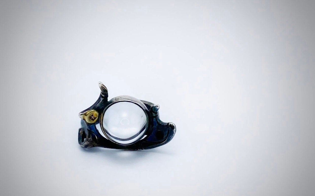 Schräger Silberring, Bergkristallring, Oxidierter Ovaler Ring, 24K Vergoldeter Cocktail Stapelbarer Verstellbarer Verlobungsring von ArtissimoArtGallery
