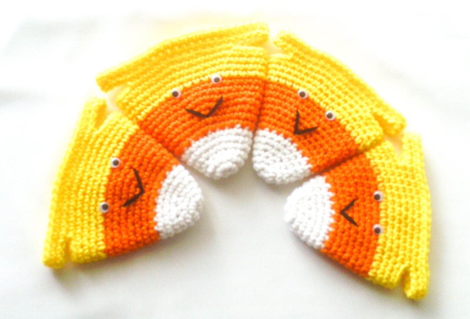 Gehäkelte Candy Corn Goodie Bag - Set Von 2 Bis 16 Kleine Halloween Süßes Oder Saures Tasche Party Geschenk Gehäkelte Candy Corn Goodie Bag - Set Von 2 Bis 16 Kleine Halloween Süßes Oder Saures Tasche Party Geschenk von ArtistBeeBee