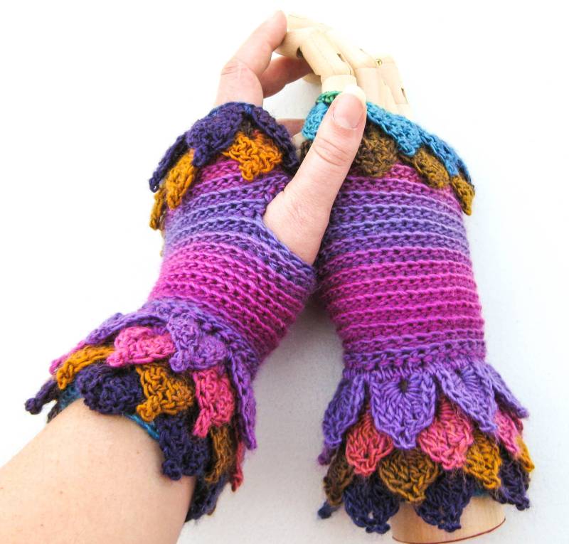 Gehäkelte Wolle Armstulpen - Drachenschuppen Pulswärmer Grüne Feen Handschuhe Krokodil Stich von ArtistBeeBee