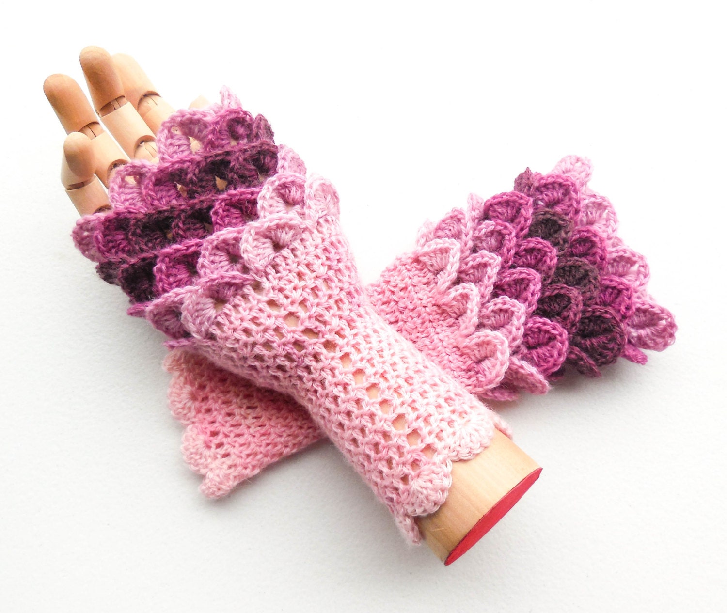 Krokodil Stitch Fingerlose Handschuhe - Drachenschuppen Damengrößen Angora Armstulpen von ArtistBeeBee