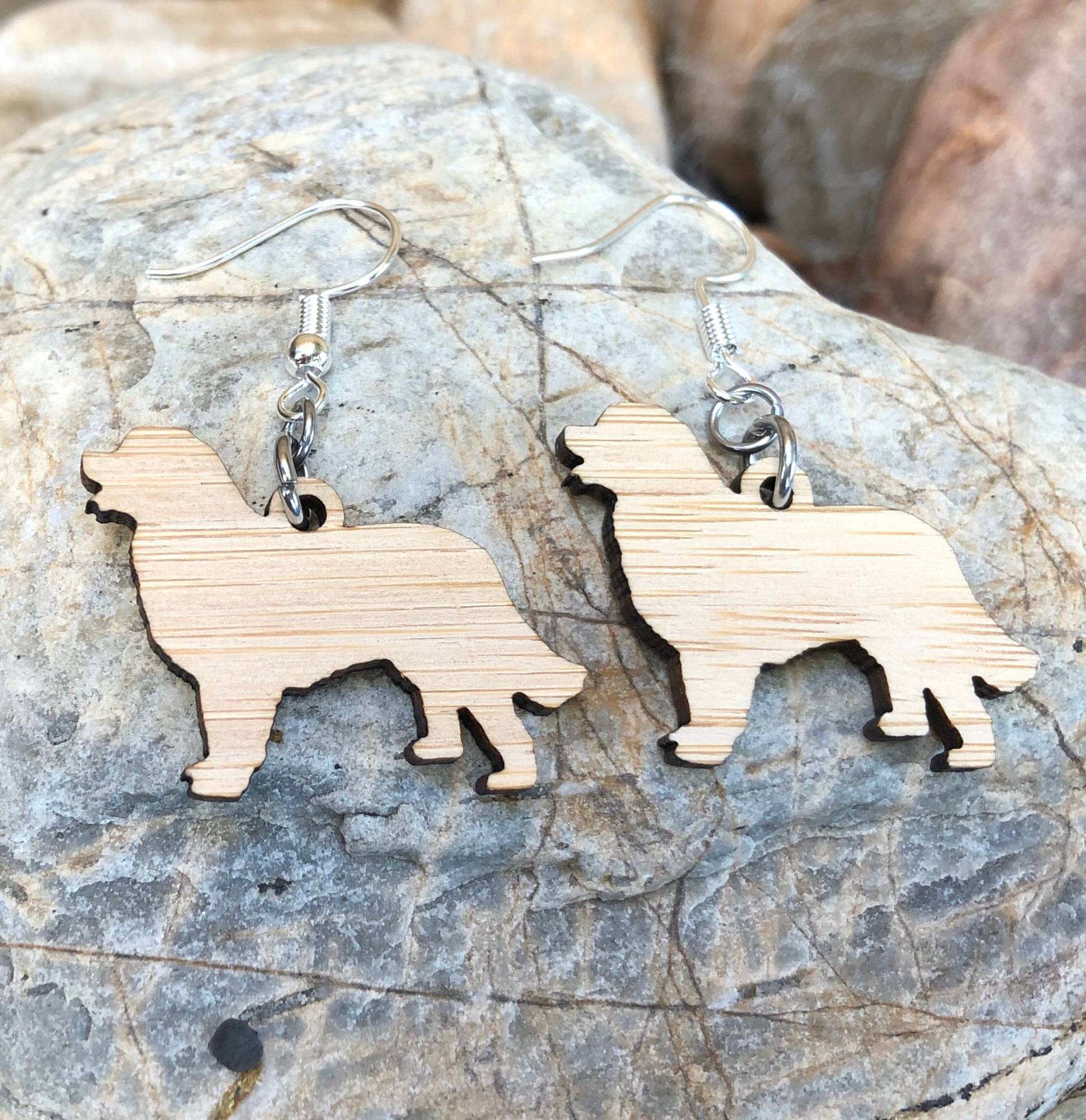 Berner Sennenhund Lasercut Ohrringe, Tropfen Hundeohrringe, Hundeliebhaber Schmuck, Hundegeschenk, Hund, Weihnachten von ArtistCreationsKaren