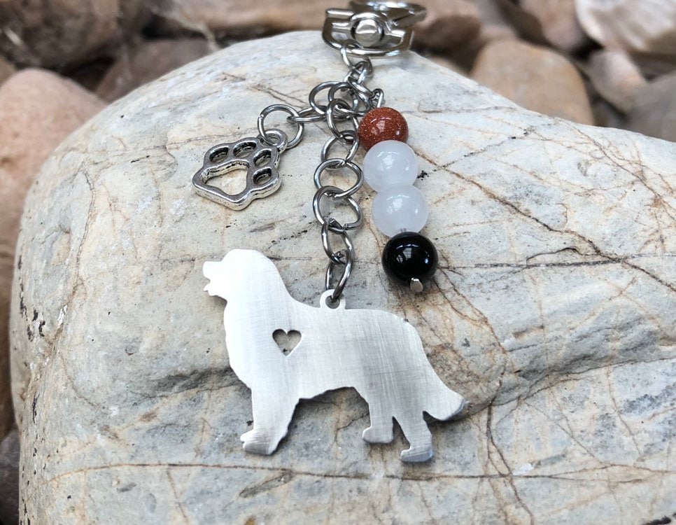 Berner Sennenhund Schlüsselanhänger - Taschen Anhänger Schmuck Tier Andenken von ArtistCreationsKaren