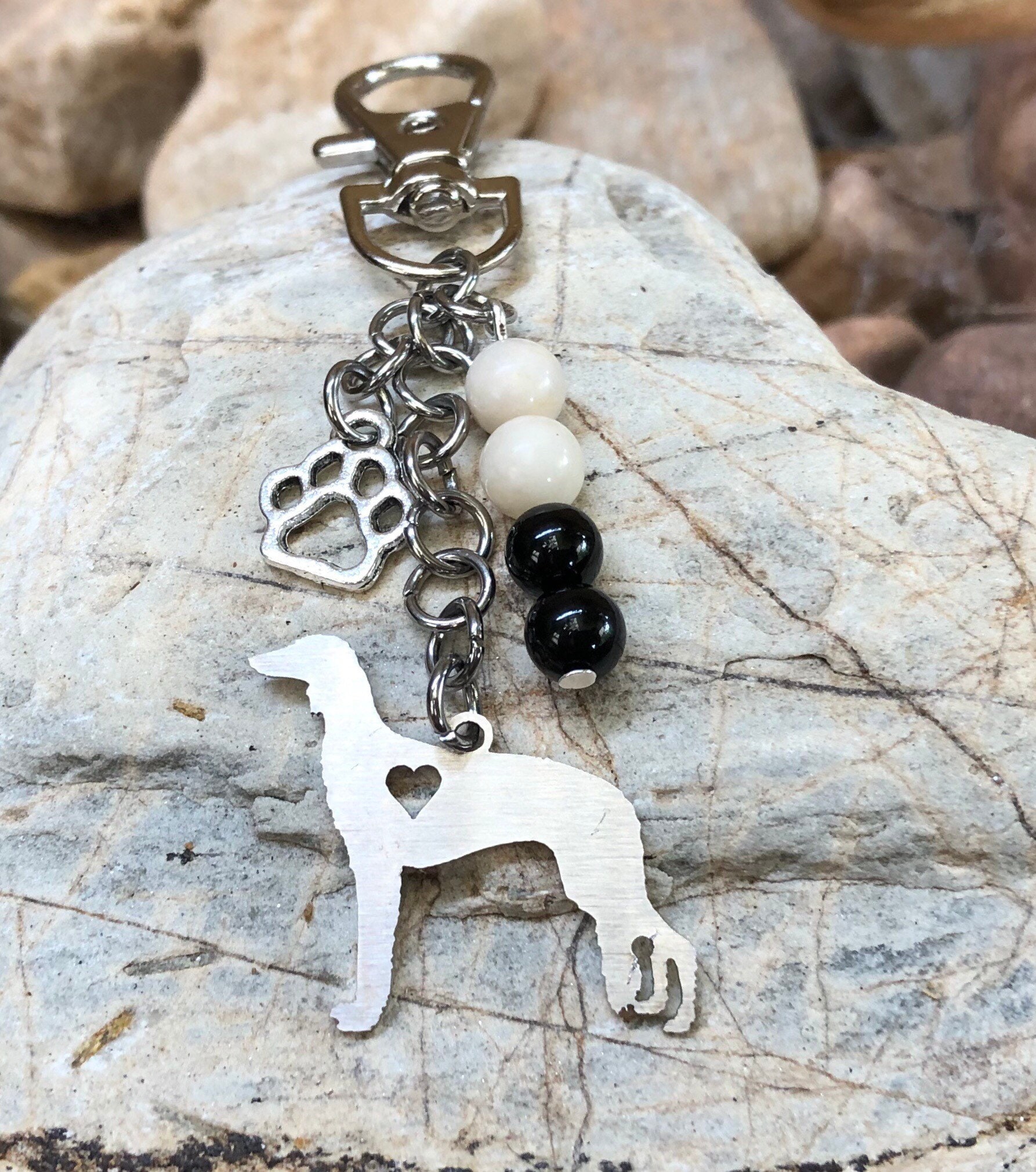 Saluki Hunde Schlüsselanhänger - Haustier Schmuck Hundeliebhaber Hundeschmuck von ArtistCreationsKaren