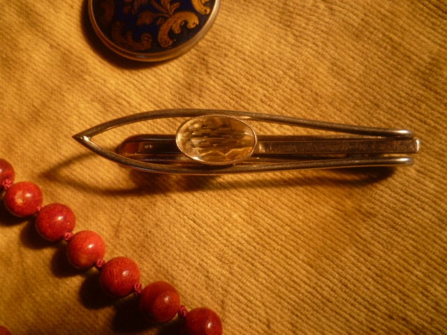 Art Nouveau Bläserspange 835 Silber Besetzt Mit Zitrin Ca 4 Karat Im Oval Schliff 15 Mm X 10 Masse 70 Art Nouveau Bläserspange 835 Silber Besetzt Mit Zitrin Ca 4 Karat Im Oval Schliff 15 Mm X 10 Masse 70 von Artkunst24