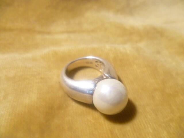 Klassiker Ring Thomas Sabo Designer 925 Gr. Imitatinsperle 1970 Klassiker Ring Thomas Sabo Designer 925 Gr. Imitatinsperle 1970 von Artkunst24