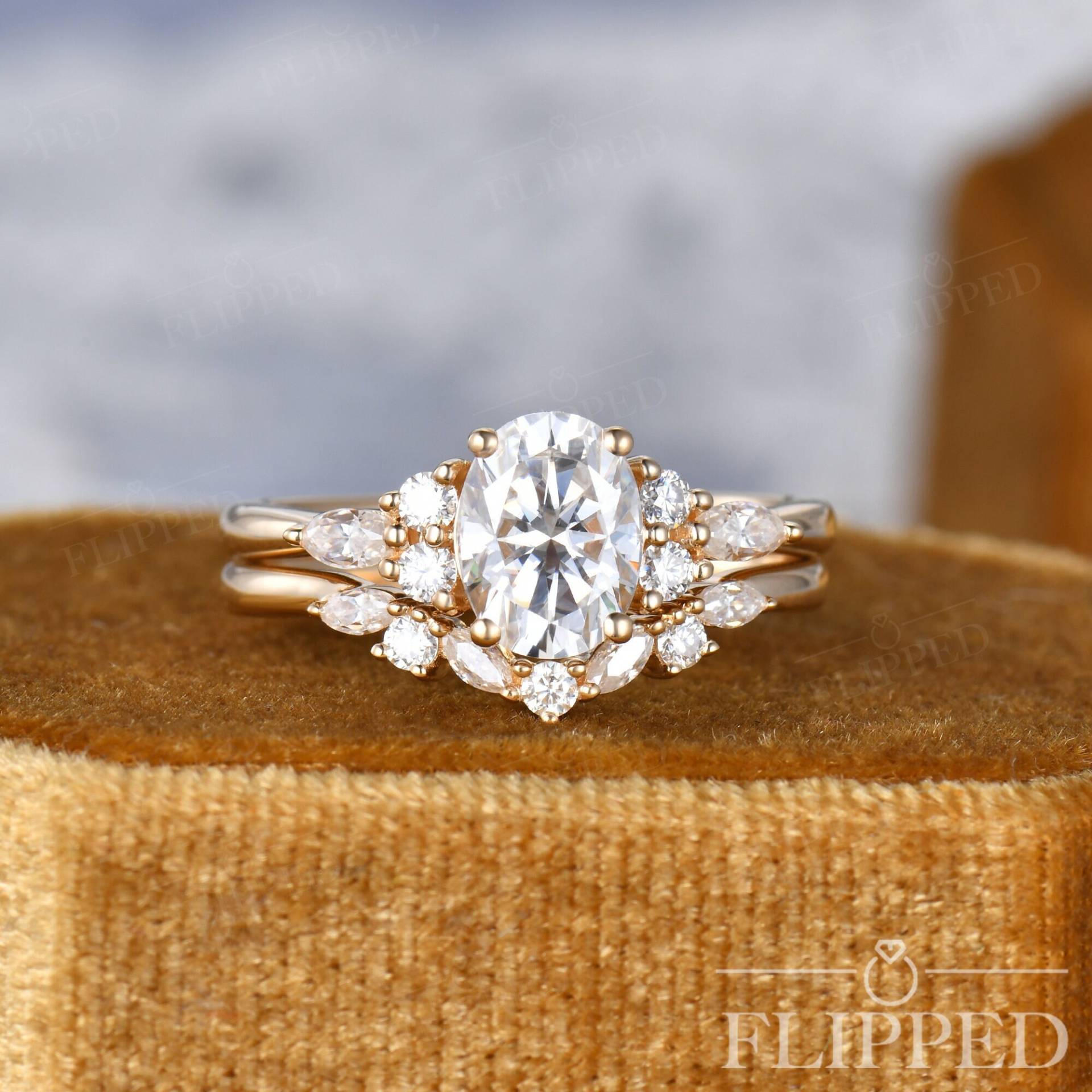 1.5Ct Oval Moissanite Verlobungsring Set Gelb Gold Braut Ring Ehering Vintage Cluster Marquise von ArtlandUS