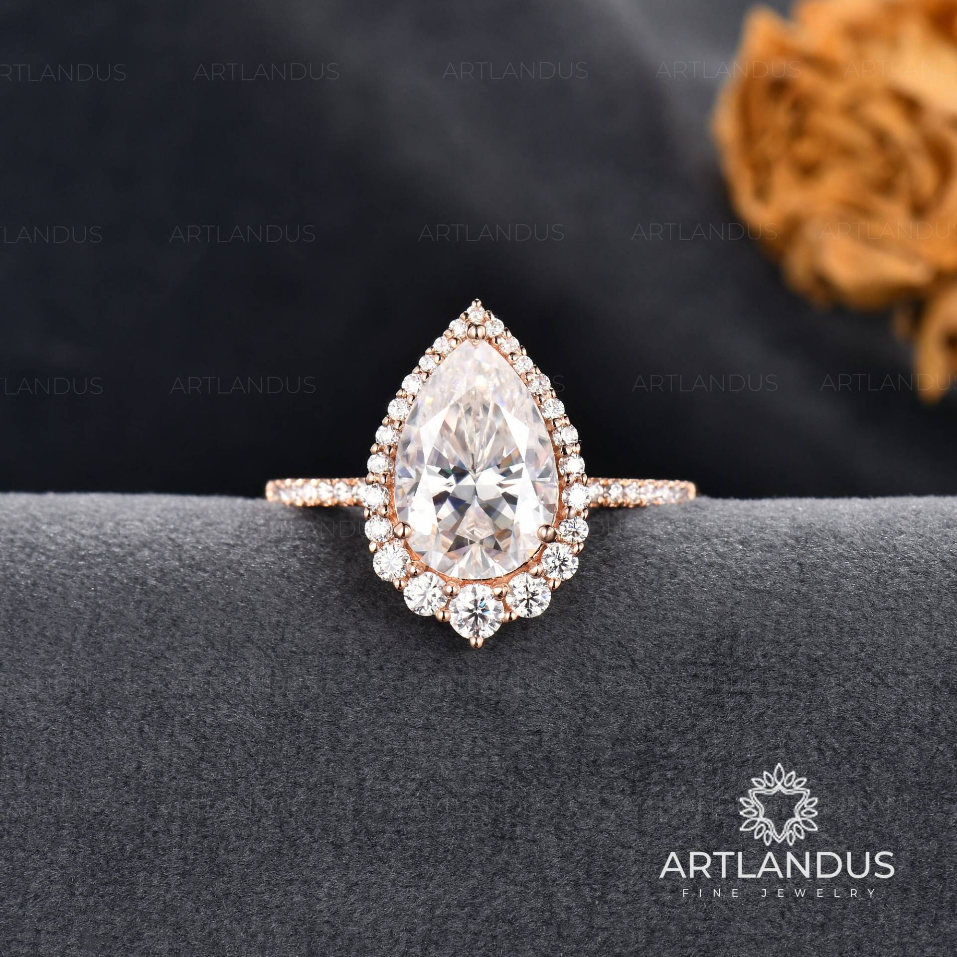 3.5Ct Birnenförmige Moissanite Ring Rose Gold Verlobungsring 8x12mm Vintage Halo Braut Jahrestagsgeschenk Tear Drop Cluster Ehering von ArtlandUS