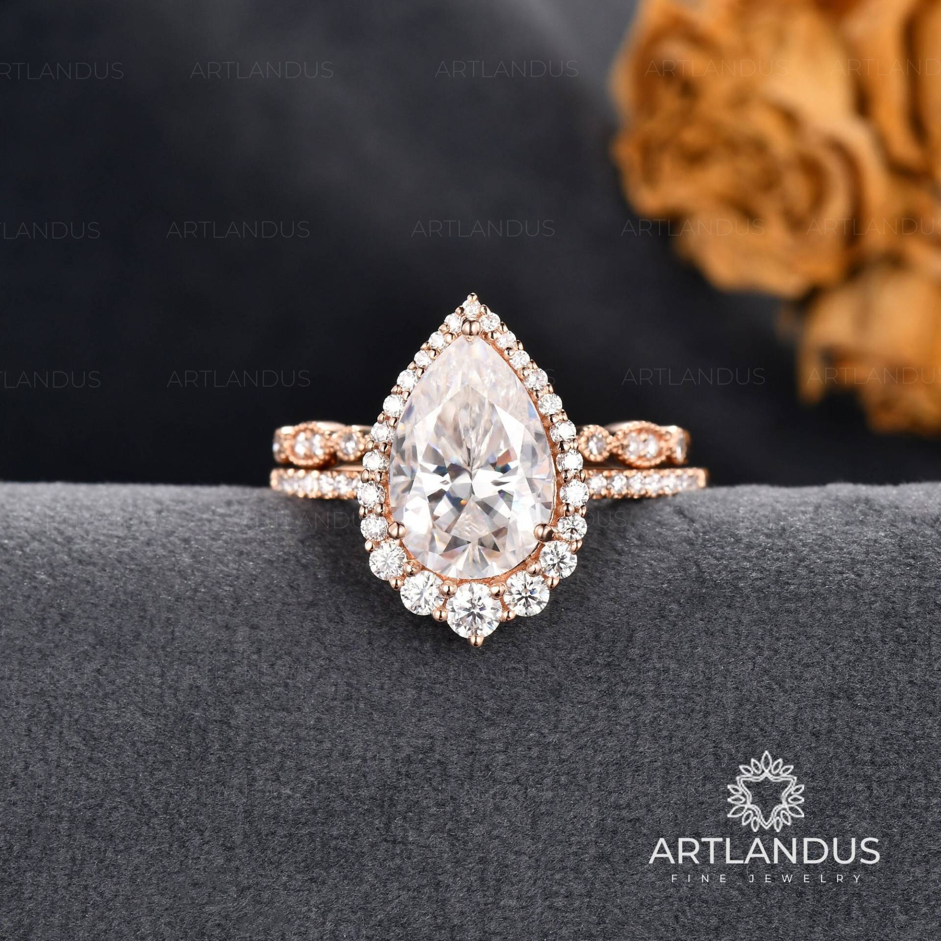 8x12mm Birnenförmige Verlobungsring Set Rose Gold Moissanite Ring 3.5Ct Braut Ehering 2 Stück Cluster Antik Schmuck von ArtlandUS