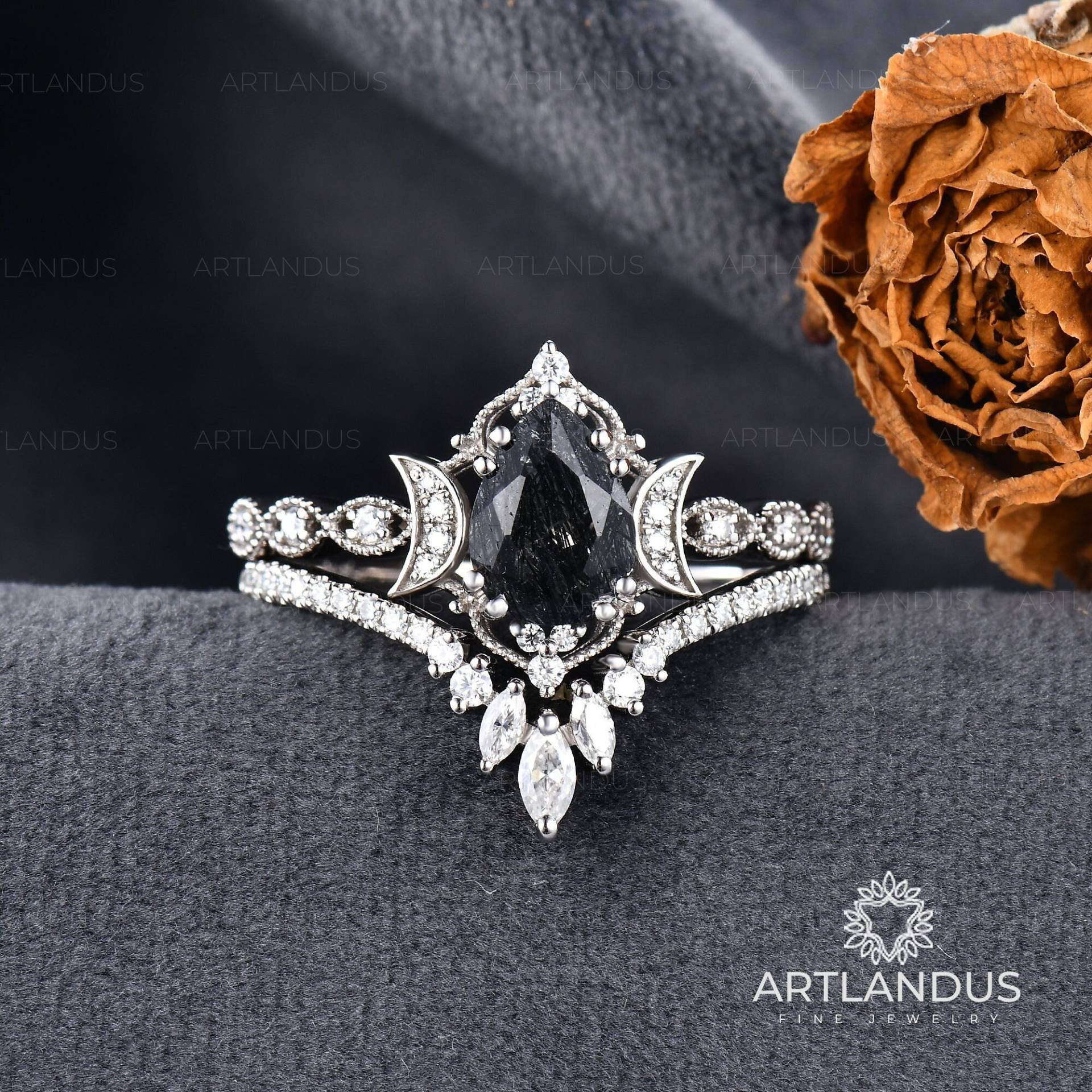 Einzigartiger Schwarzer Rutilquarz Verlobungsring Set 2 Stück Rose Gold Kristall Ring Birnenförmiger Marquise Moissanite Band Antique Flower Star von ArtlandUS