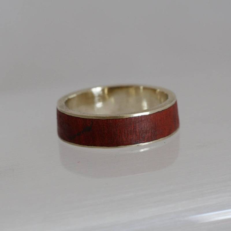 Holz Ehering Mit Personalisierter Gravur An Der Innenseite - Unikat Personalisierbarer Holzring von ArtleahBoutique