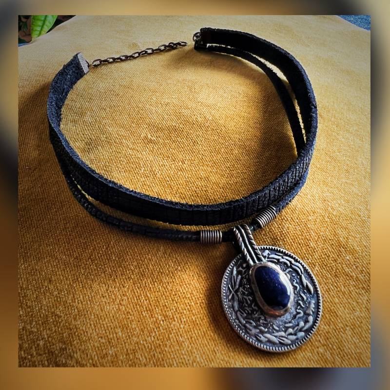 Chocker Aus Echtem Leder Hippie Boho von ArtsandcraftsByJunyi