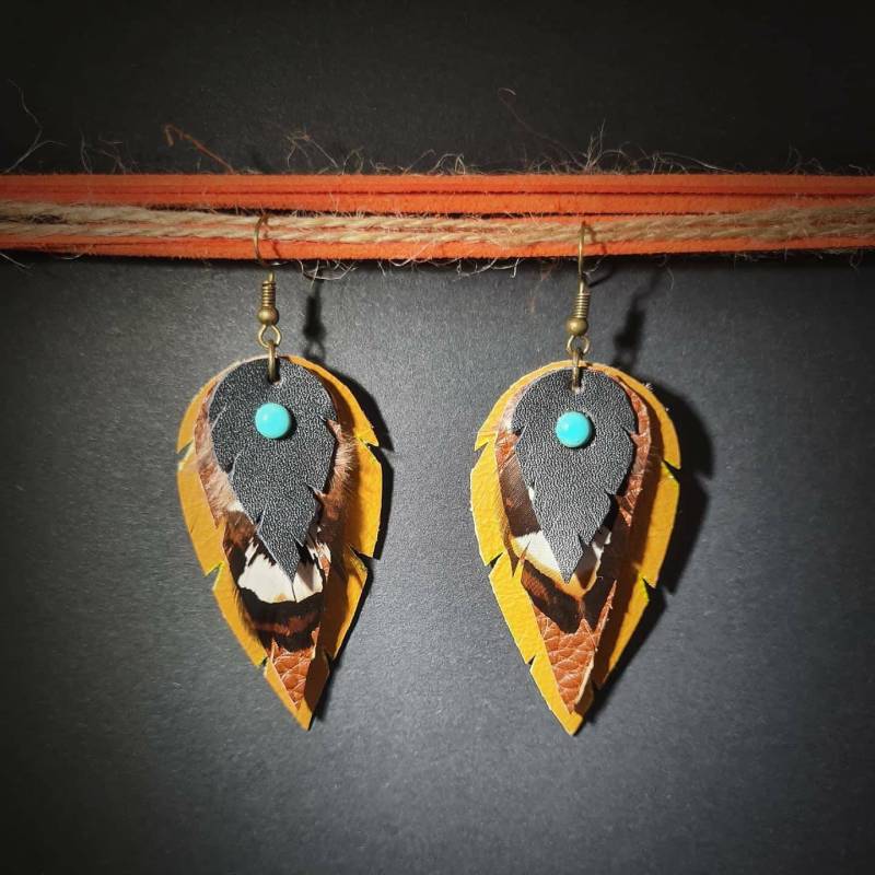 Handmade Vintage Ohrringe Boho Und Hippie Aus Echtem Leder von ArtsandcraftsByJunyi