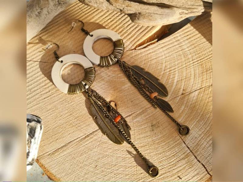 Leder Ohrringe Boho Hippie von ArtsandcraftsByJunyi