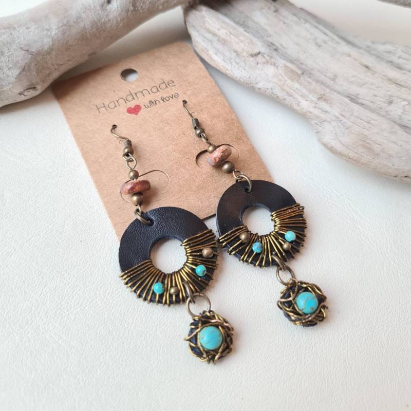 Leder Ohrringe Medival Hippie Einzelstück von ArtsandcraftsByJunyi