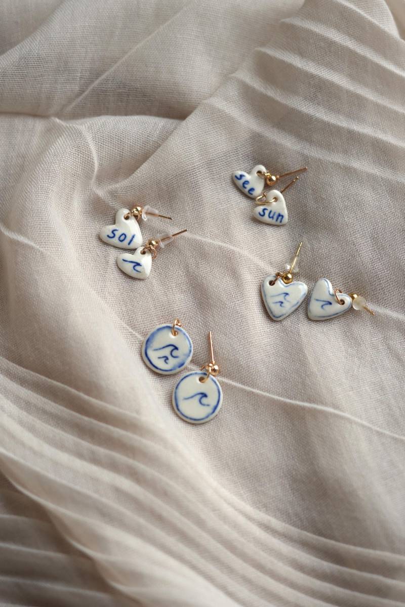 Keramik Handgefertigt Ohrringe Summer Vibe Herzohrringe Sol Sun See Geschenkide Handmade Jewelry Gift For Her Rote Meeresohrringe von ArtstudioLiebeLiebe