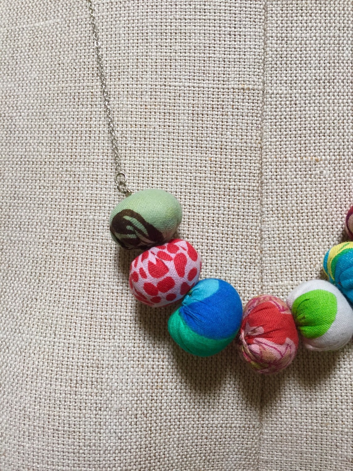 Erklärung Halskette - Umgewidmet Eco-Friendly von ArtsyIntuition