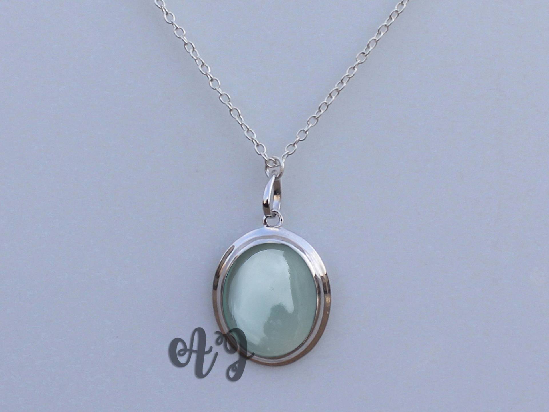 Aqua Chalcedon 16x20mm Oval Cabochon 925 Sterling Silber Rhodium Überzogene Lünette Anhänger Kette Halskette-Aaa Hochwertige Halskette von ArtsyjewelsForyou