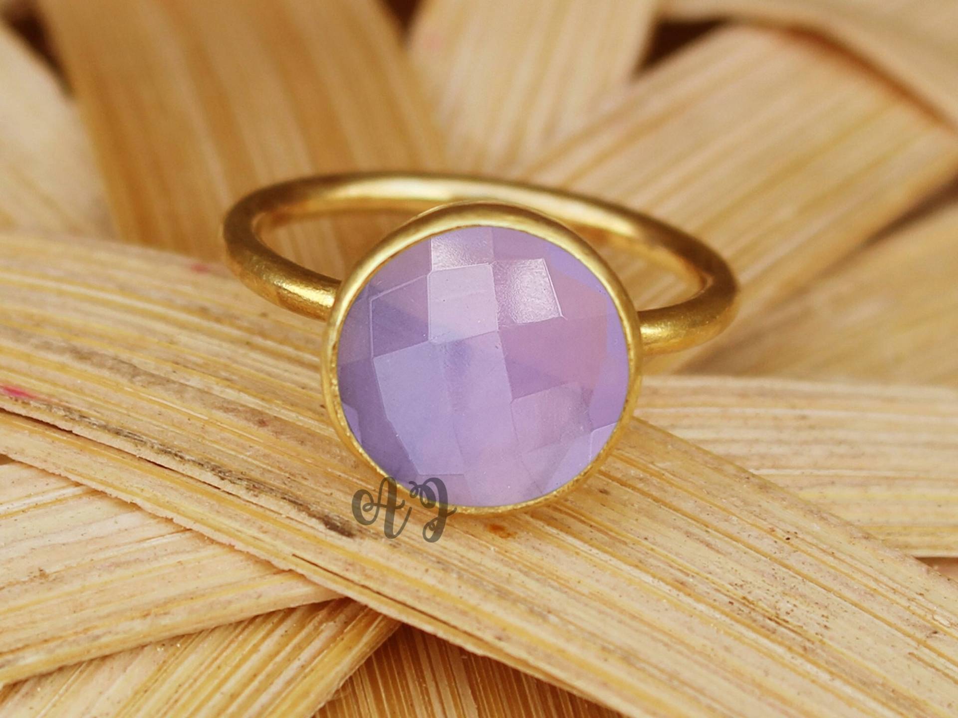 Lavendel Hydro Quarz 10mm Rund Checker Cut 925 Sterling Silber Lünette Einstellung Vergoldet Ring-Lavendel Ring Runder Schöner von ArtsyjewelsForyou