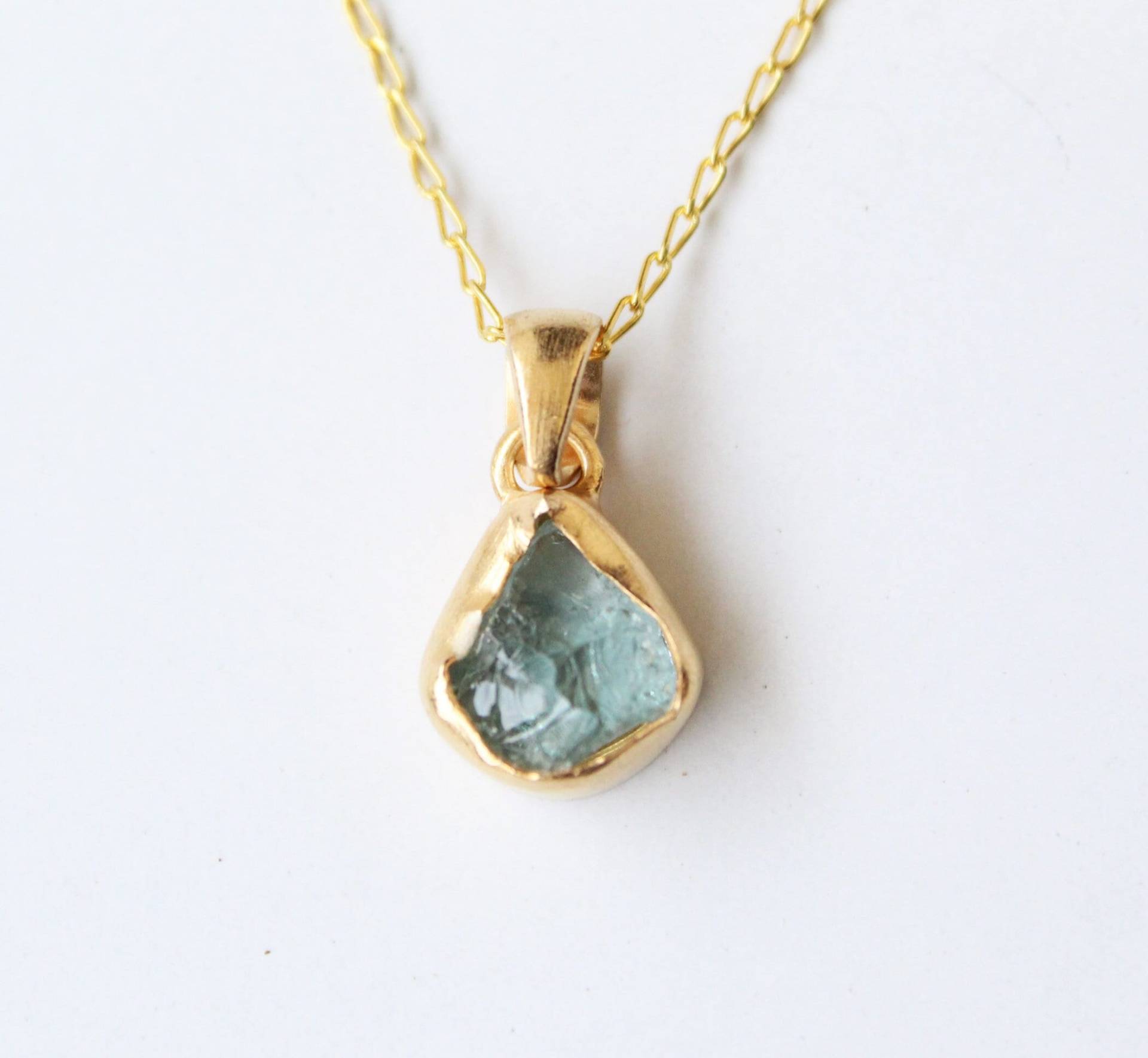 Aquamarin Halskette, Rohblaue Kristall Zierliche Gold Rohkristall Schmuck Brautjungfern Geschenk Handgemacht Statement von ArtsysilverCrafts