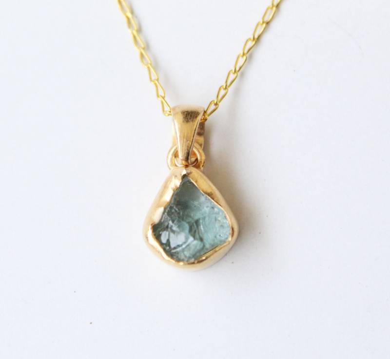 Aquamarin Halskette, Rohblaue Kristall Zierliche Gold Rohkristall Schmuck Brautjungfern Geschenk Handgemacht Statement von ArtsysilverCrafts