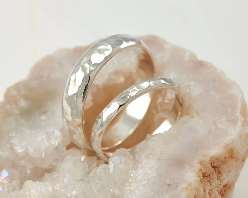 Ehering Set, Gehämmerte Trauringe, Silber Sterling Eheringe, Ringschiene Ehering Set, Gehämmerte Trauringe, Silber Sterling Eheringe, Ringschiene von Artulia