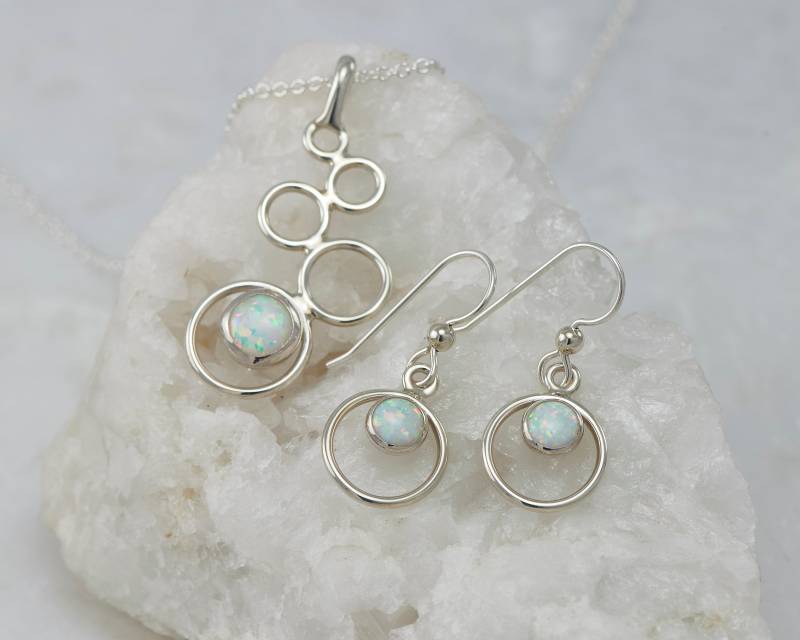 Opal Halskette, Ohrringe - Schmuck Set Sterling Silber Oktober Geburtsstein 2-Teilig von Artulia