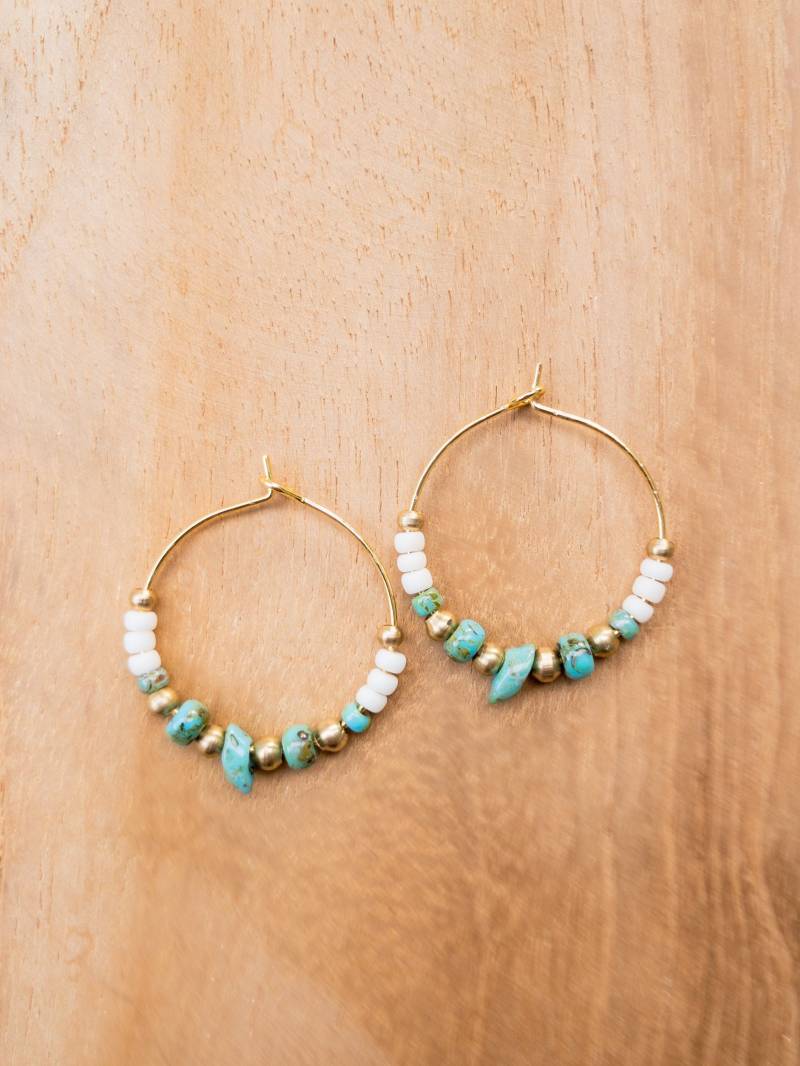 18 K Vergoldete Creolen Mit Perlen- Messing - Gold Türkis Weiß von ArtundWeiseShop