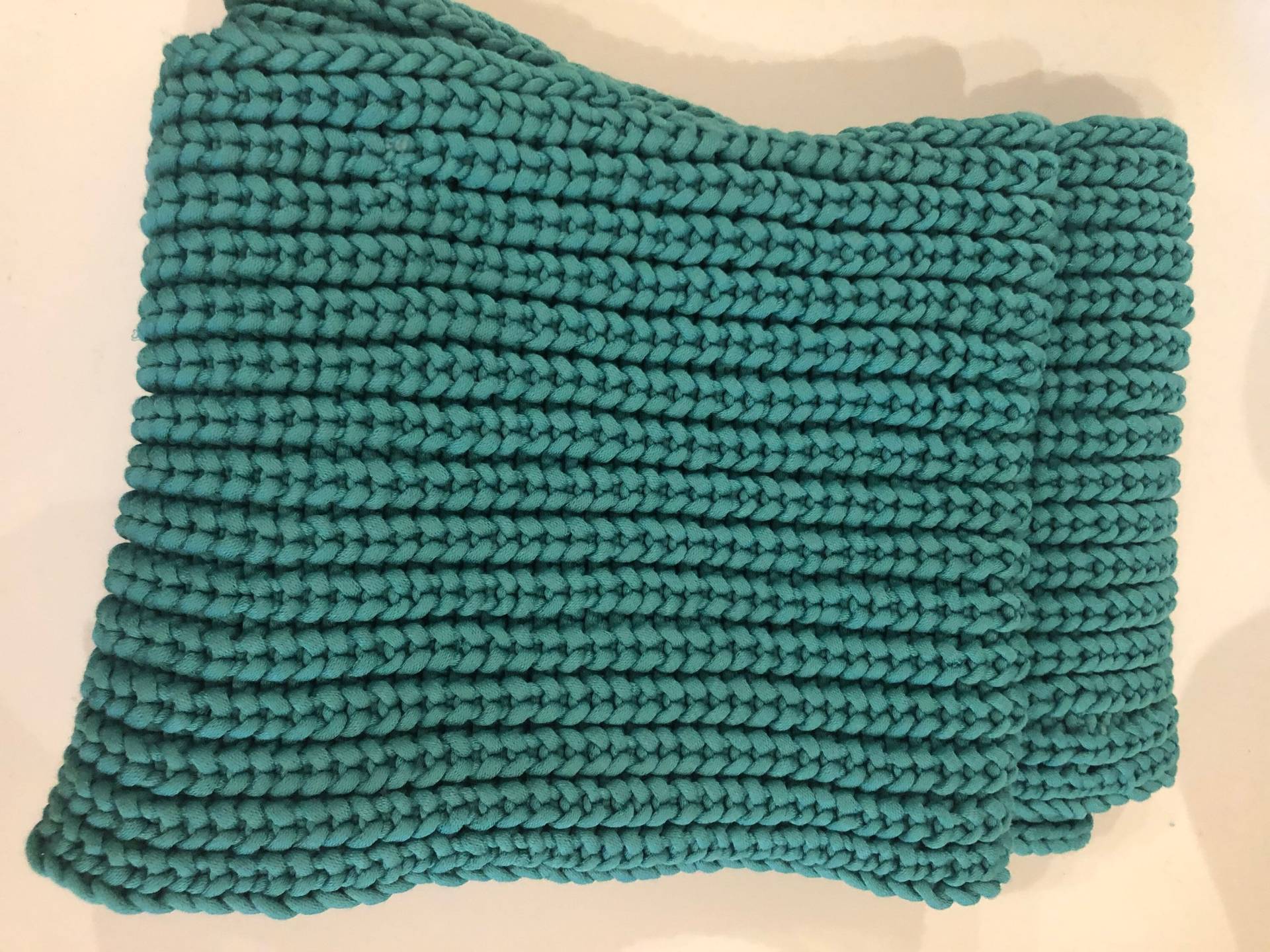 Jadegrüner Selbst Gestrickter Schal Jadegrüner Selbst Gestrickter Schal von ArtxPassion