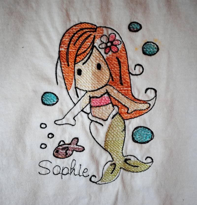 Bestickten Meerjungfrau Mädchen T-Shirt - Personalisierte Shirt Mit Namen Des Kindes Einzigartige Bestickt Geschenk Für Ein Namens Hinzufügen von ArtzyEmbroideryKids