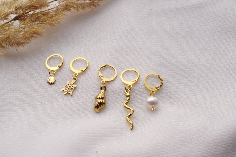 Aruba - Handgemachte Mix & Match Ohrringe in Gold Mit Wählbarem Anhänger/Huggies Gold/ Creolen Geschenkidee Freundin/ Frau von ArubaJewellery