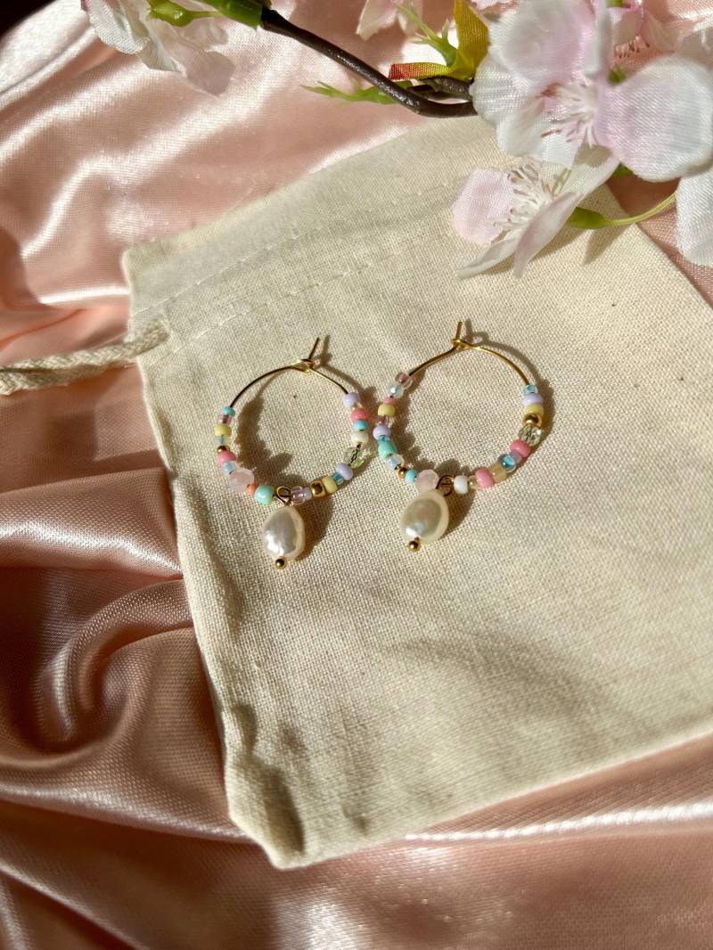 Handgemachte Boho-Ohrringe Mit Bunten Perlen & Süßwasserperlen/Creolen/Geschenkidee/ Bunte Ohrringe/Boho Earrings/Sommer/Frau/Gift Idea Girl von ArubaJewellery