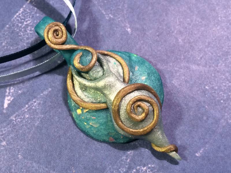 Aqua Spirale Göttin Anhänger Aqua Spirale Göttin Anhänger von ArwenDelyonWorks