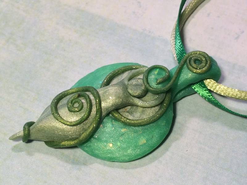 Grüner Spiralgöttin Anhänger Grüner Spiralgöttin Anhänger von ArwenDelyonWorks