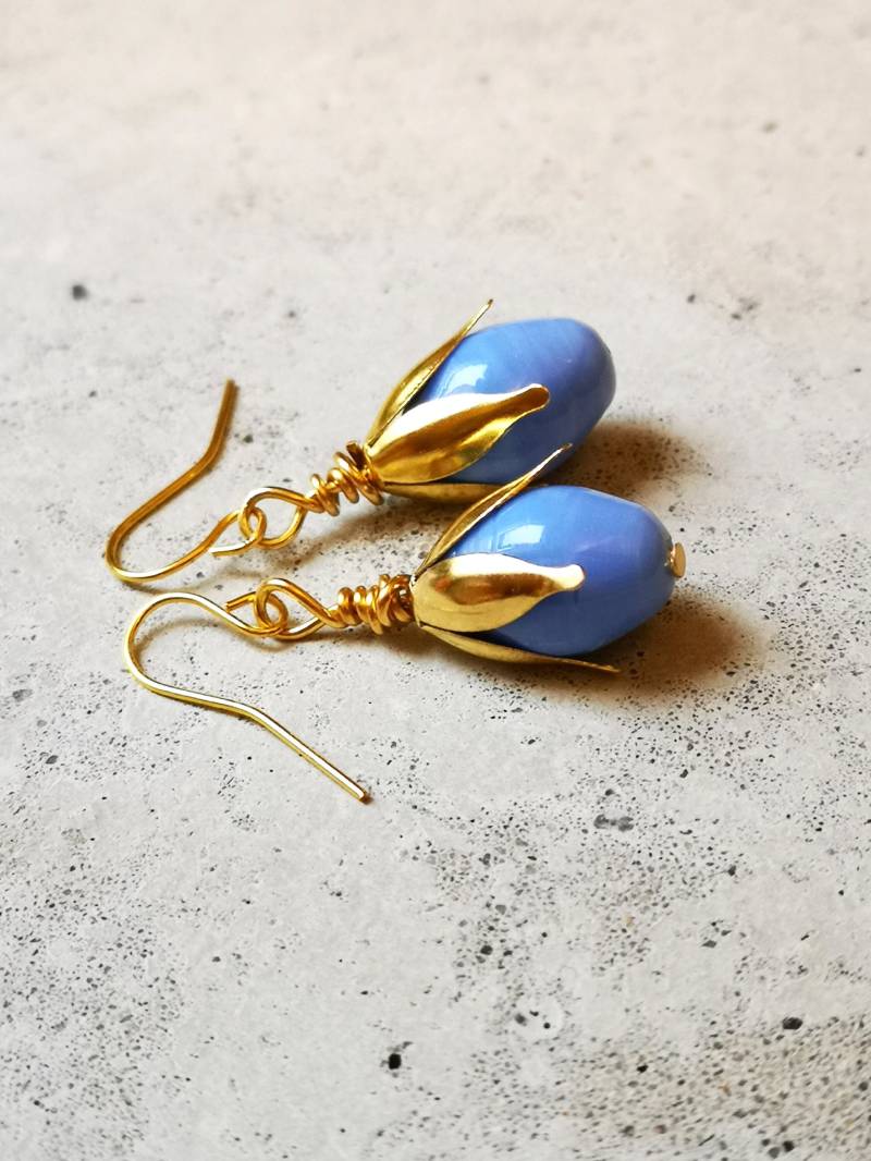 Ohrringe "Priska" Mit Glasperlen Und Blütenkelch von ArynsWelt