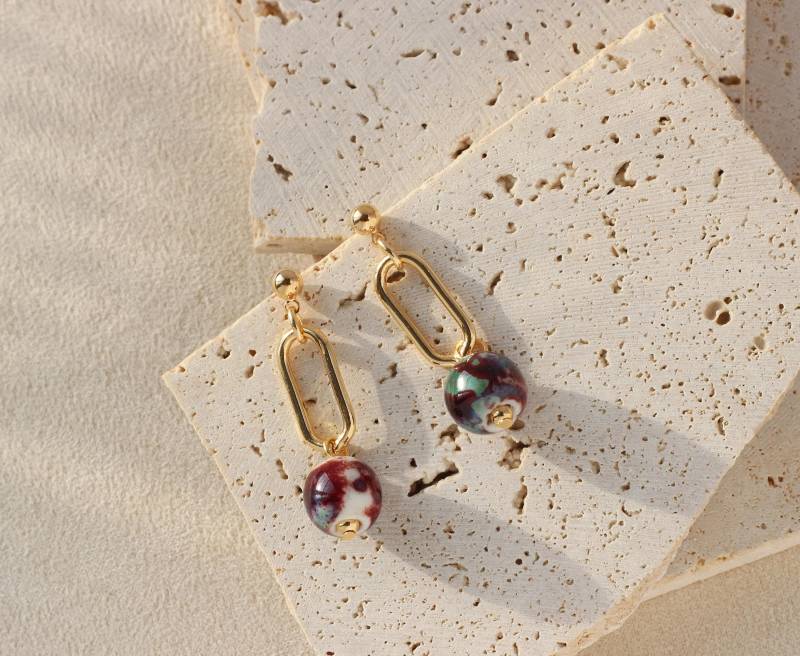 Bunte Porzellanohrringe Bunte Porzellanohrringe von AsBoldAsJewelry