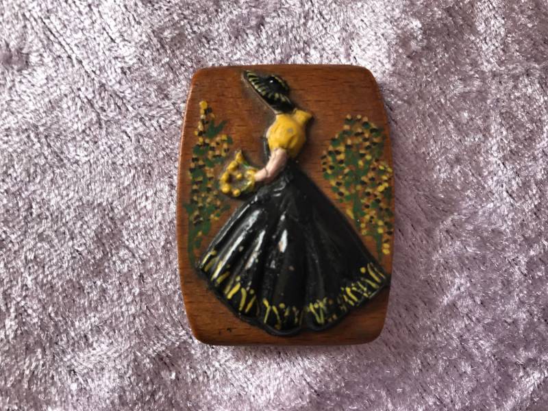 Art Déco Crinoline Lady Brosche - Holz Und Handbemalt, C. Um 1930/40 Art Déco Crinoline Lady Brosche - Holz Und Handbemalt, C. Um 1930/40 von AsFoundByUs4U