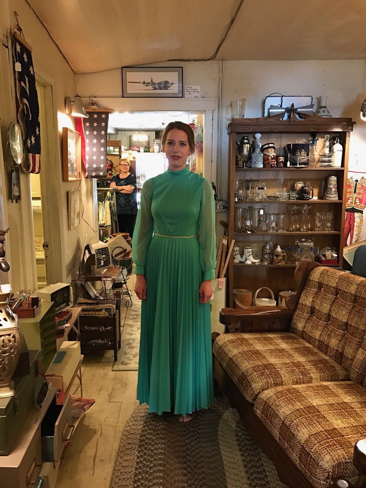 Handgemachte 1970 Vintage Kleid - Pleated Green Pearl Perlen Taille Lange Empire Detail Handgemachte 1970 Vintage Kleid - Pleated Green Pearl Perlen Taille Lange Empire Detail von AsFreeAsFlowers