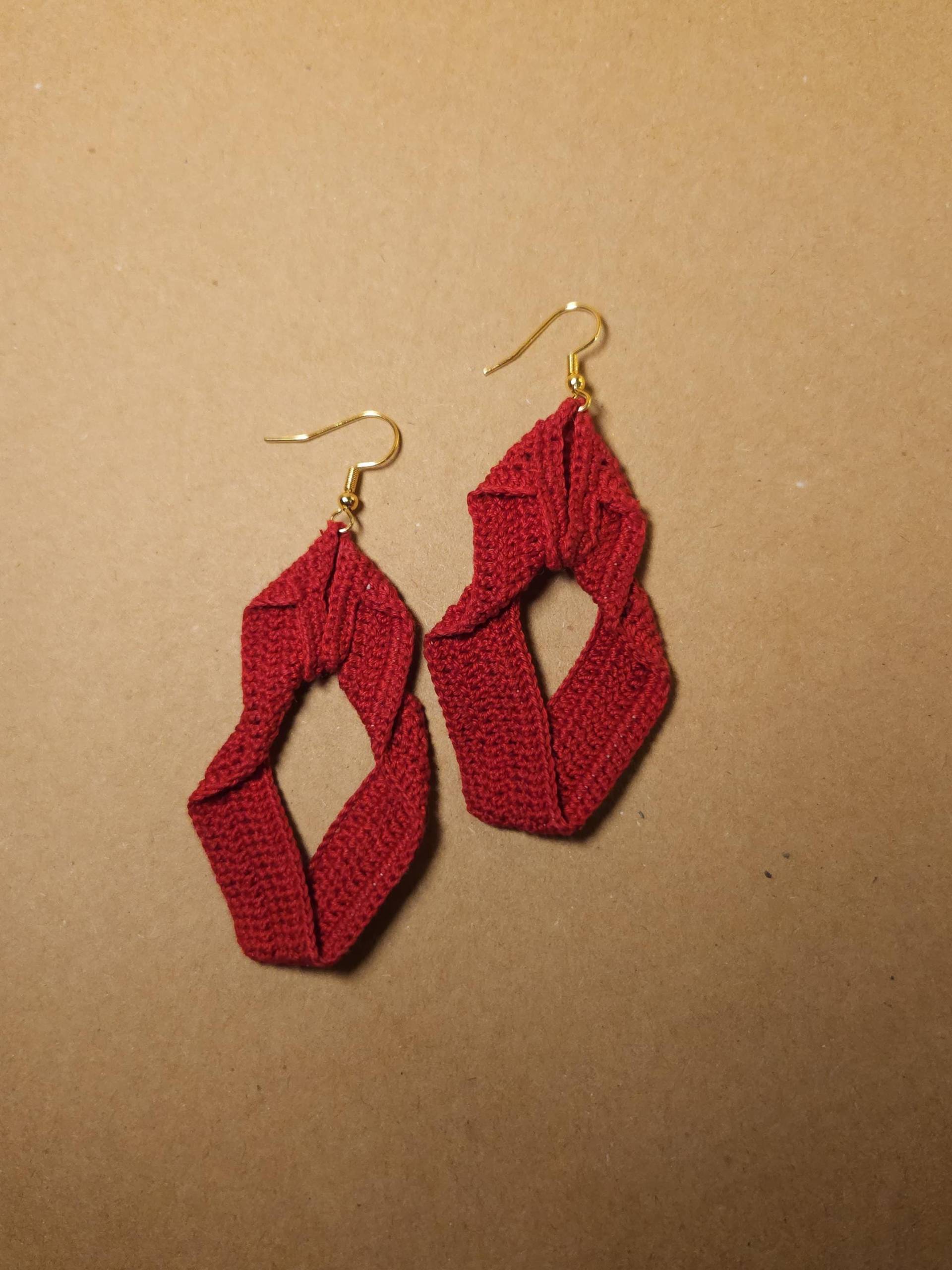 Umweltfreundliche Häkeln Rote Geometrie Ohrringe Umweltfreundliche Häkeln Rote Geometrie Ohrringe von AsamiConcept