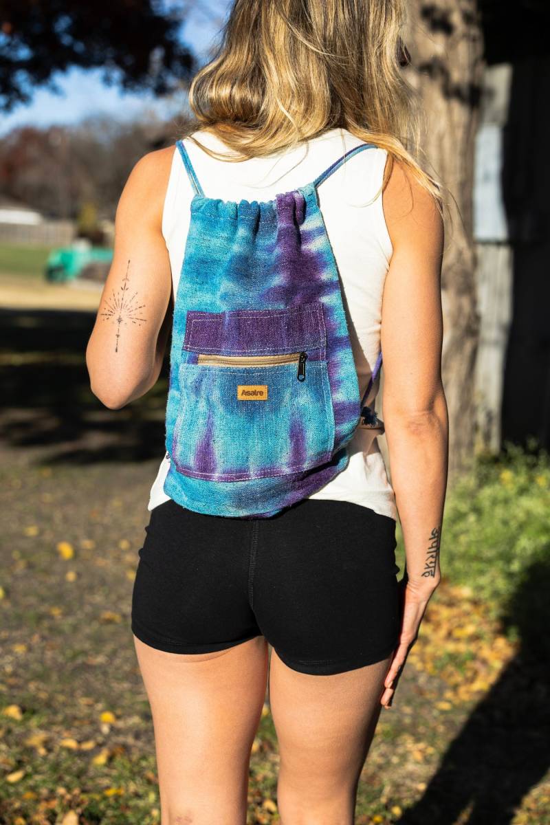 Handgemachte Batik Hanf Kordel Rucksack Sport Reisetasche von AsatreCo