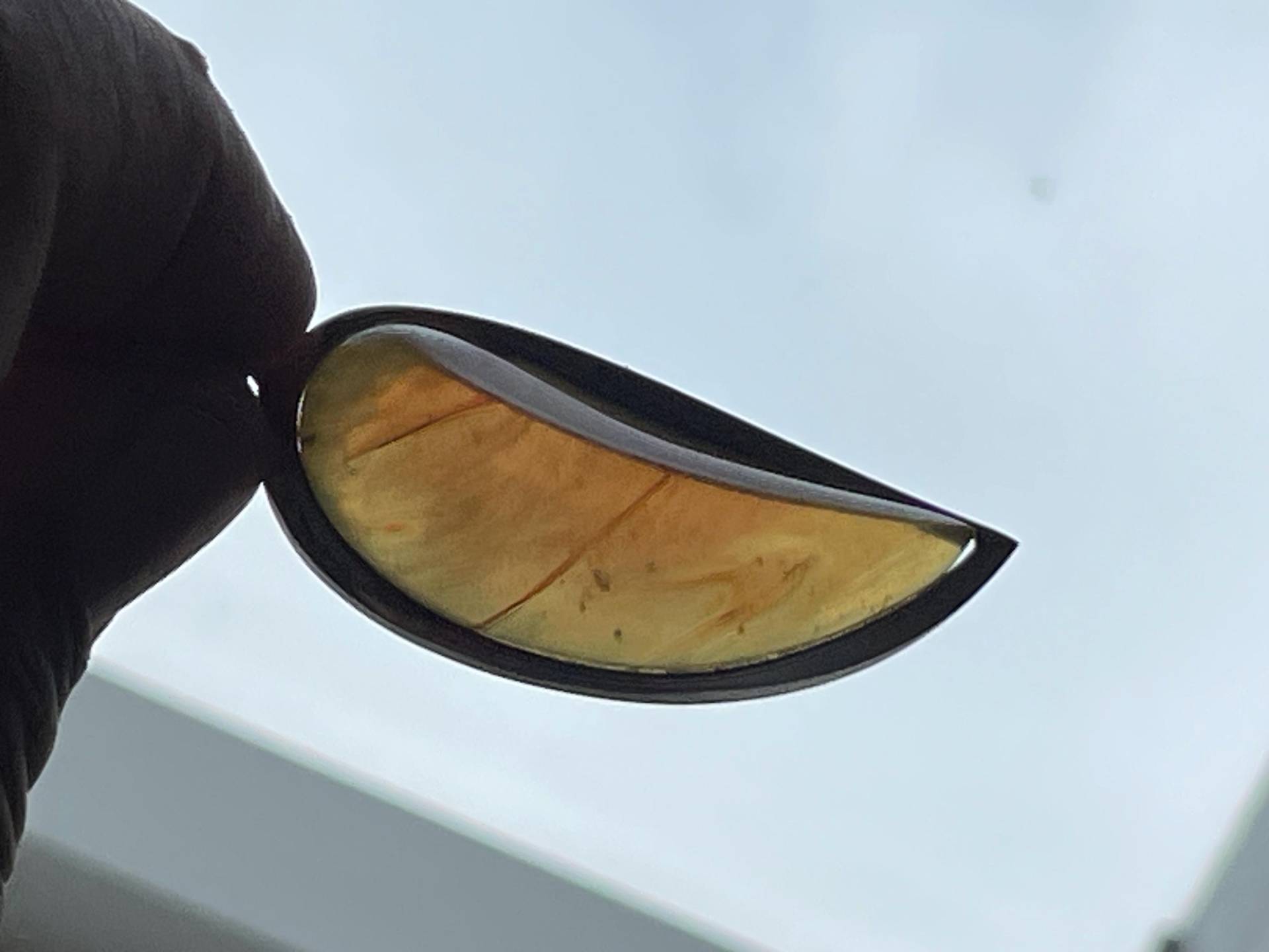 Phänomenaler, Seltener Blauer Bernstein Als Anhänger Mit Sterling Silber | 925 Uv Bildern von AscadeInternational