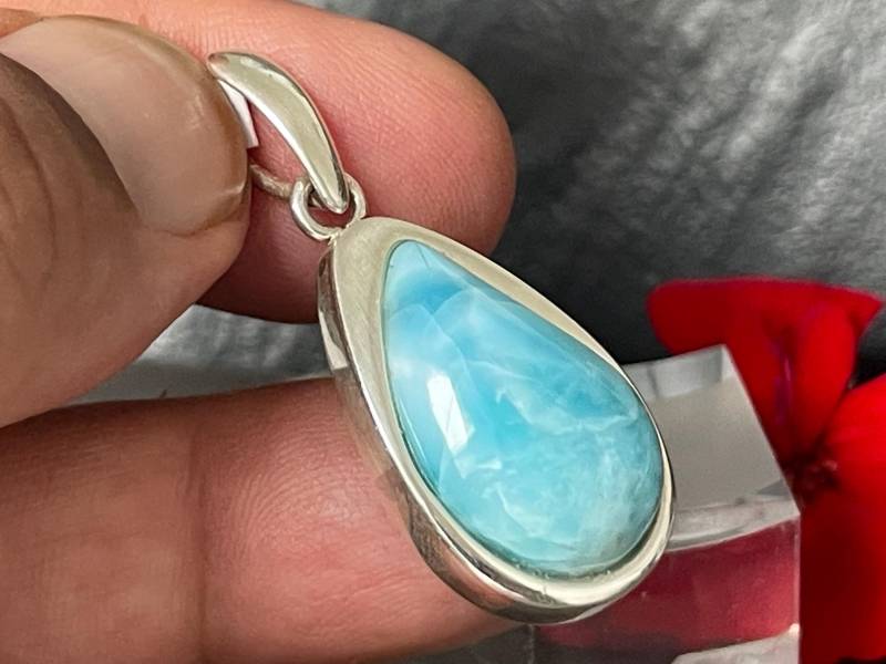 Sehr Schöner Larimar Anhänger in Extravagantem Design Mit Silber | 925 Sterling Farbkontrast von AscadeInternational